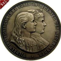  Medaille Emma zu Waldeck-Pyrmont Knigreich der Niederlande avers.jpg