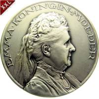  Medaille Emma zu Waldeck-Pyrmont Knigreich der Niederlande avers.jpg