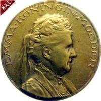  Medaille Emma zu Waldeck-Pyrmont Knigreich der Niederlande avers.jpg